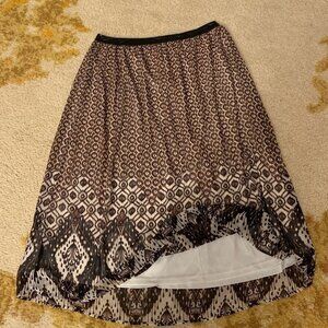 Cato. Size 18W. Semi Sheer Lined Full Skirt w/ Faux Leather Band. Border. B60